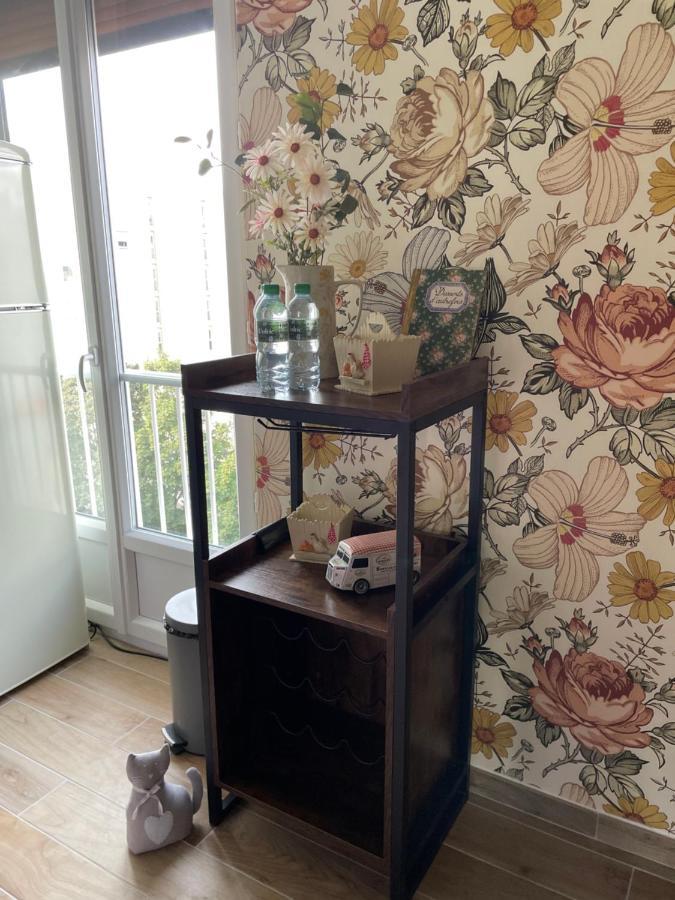 Rose Blossom Apartment In Paris Vanves Luaran gambar
